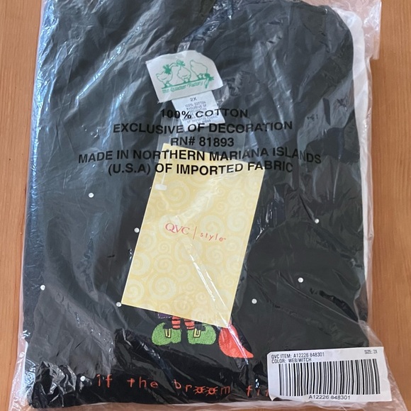 QVC NWT 2 pack Halloween Witch and Bat Costume Shirts - Black and White 2x long - Picture 2 of 10